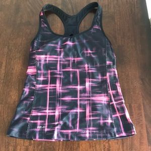 Nike medium woman’s tank with built in bra